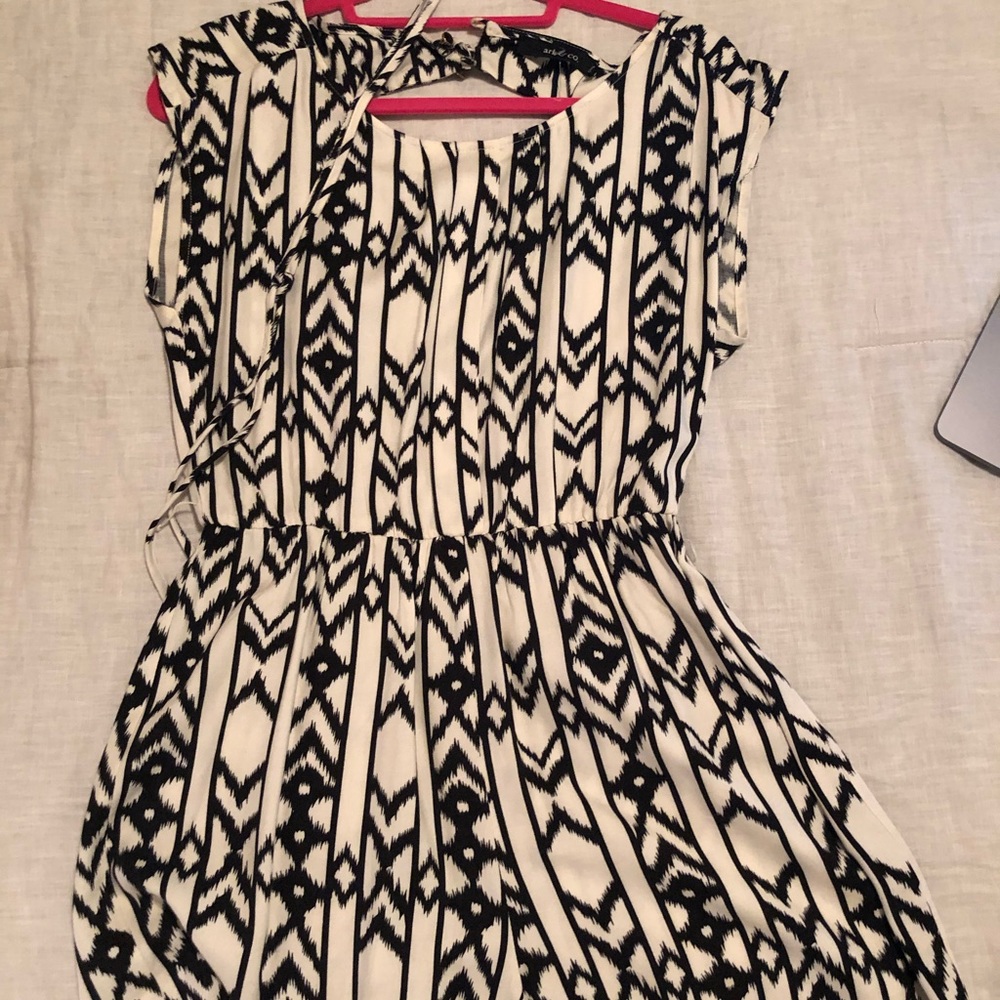 Geometric pattern romper
